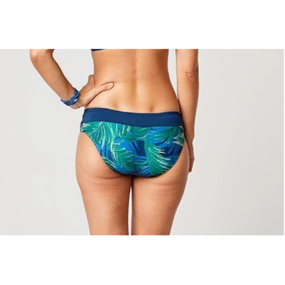 Carve Designs Catalina Bottom Full Coverage Azul Palms Multi Size S - Picture 2 of 2